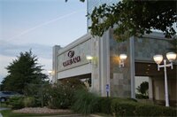 Фото Crowne Plaza Tulsa - Southern Hills