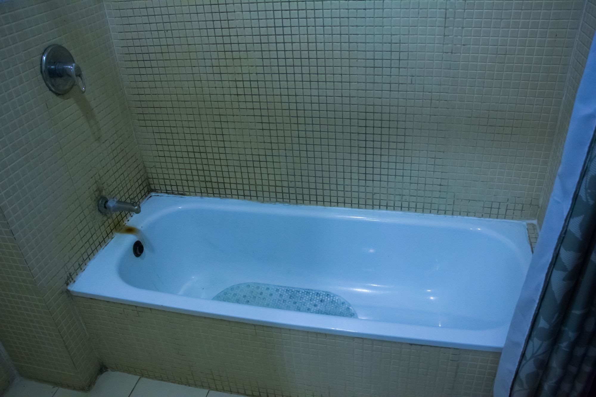 Фото Heritage House Square Hotel