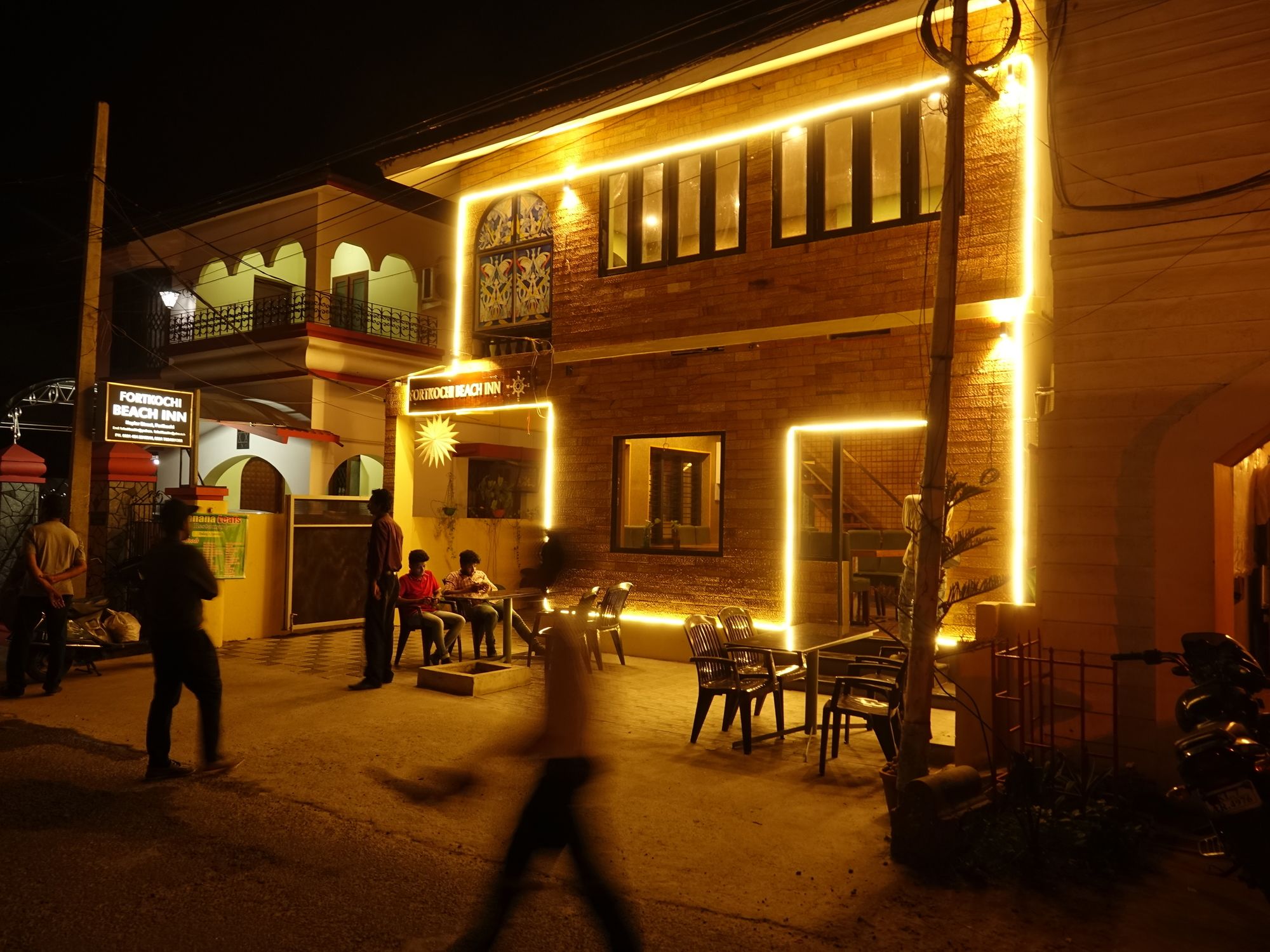 Фото Fortkochi Beach Inn