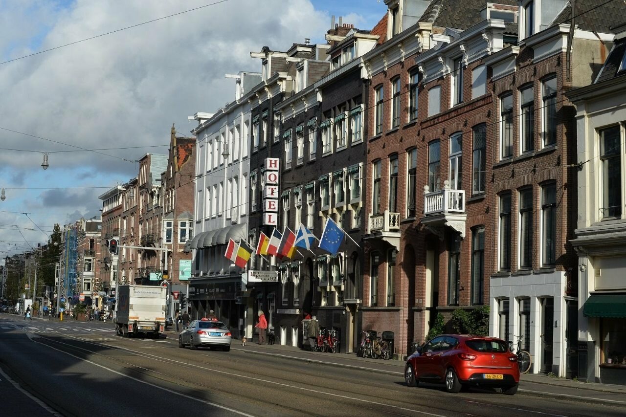 Фото отеля 2