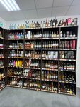 Port Market (Maly pereulok, 2) ، المشروبات الكحولية