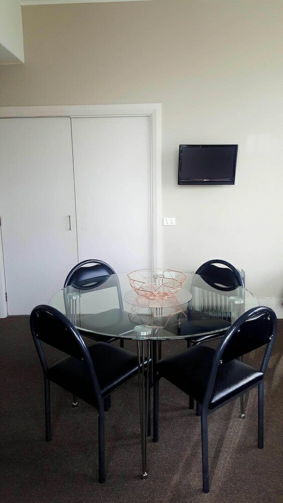 Фото Kiwi International Hotel