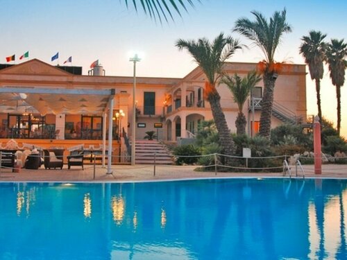 Внешний вид отеля Delfino Beach Hotel в Марсале, фото 2