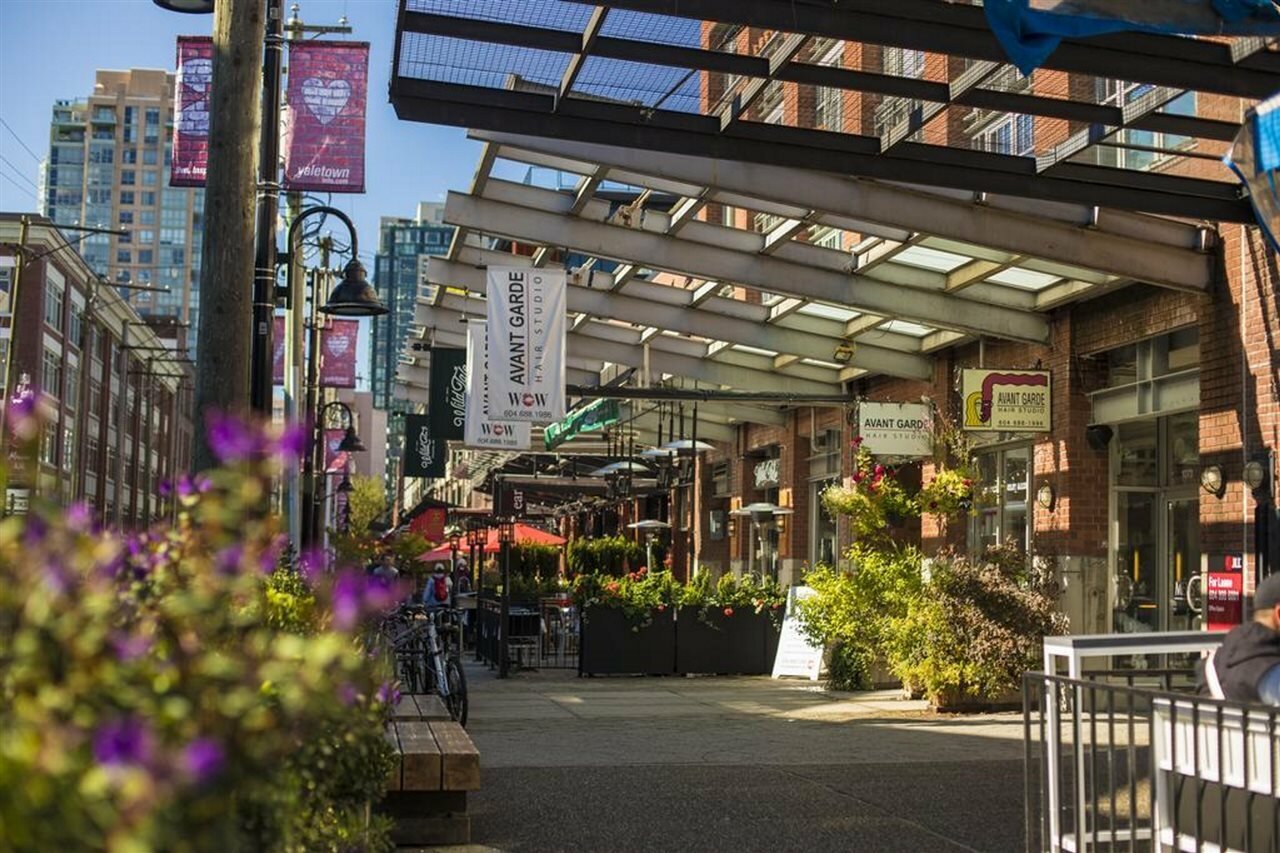 Фото Opus Vancouver