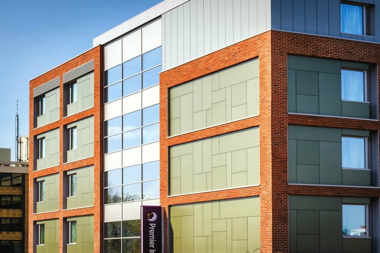 Фото Premier Inn London Southgate