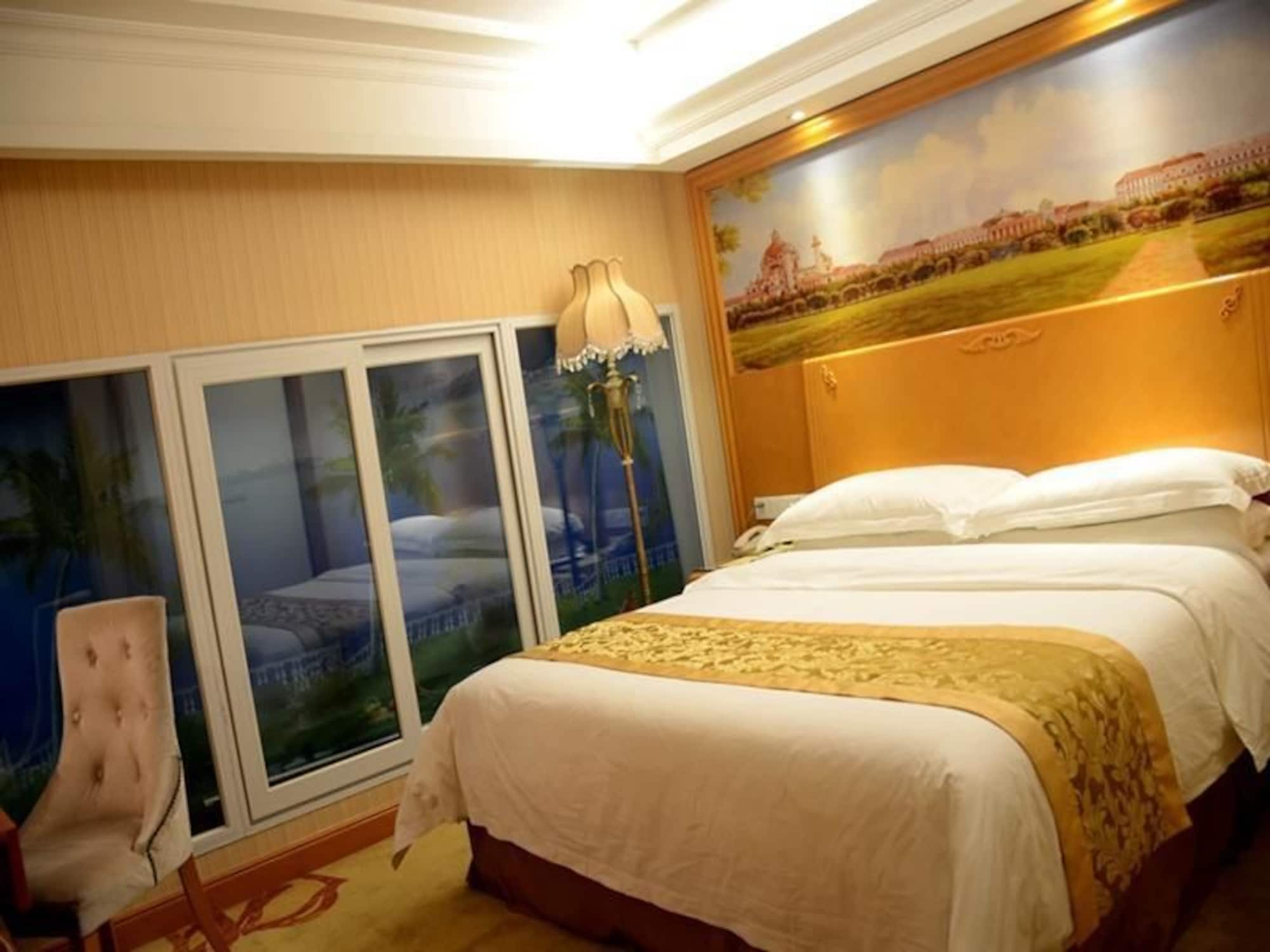 Фото Vienna International Hotel Guang'anmen