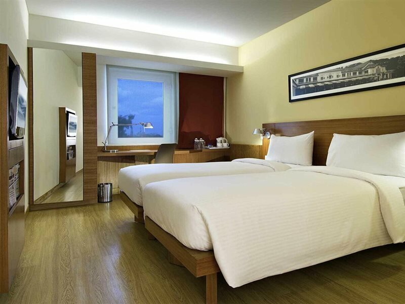 Фото отеля 2