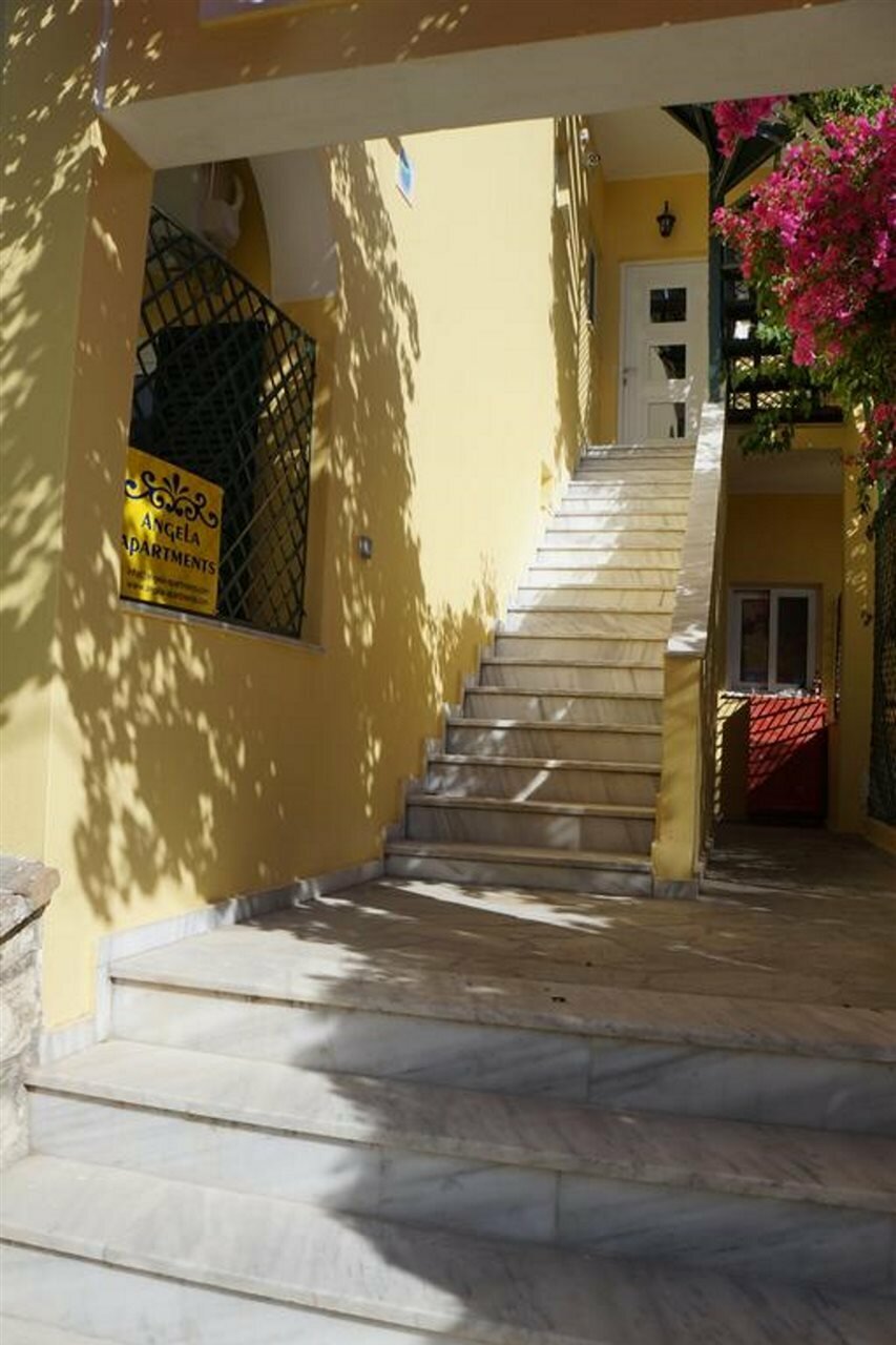 Фото Angela Apartments