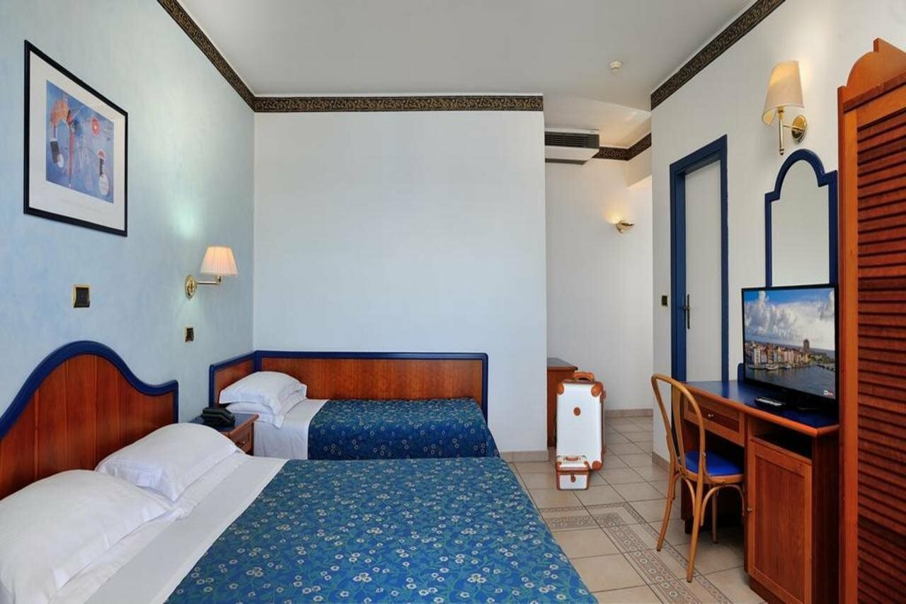 Фото Hotel Ascot