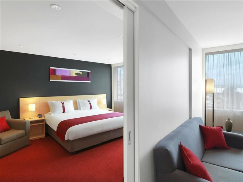 Фото Holiday Inn Melbourne Airport