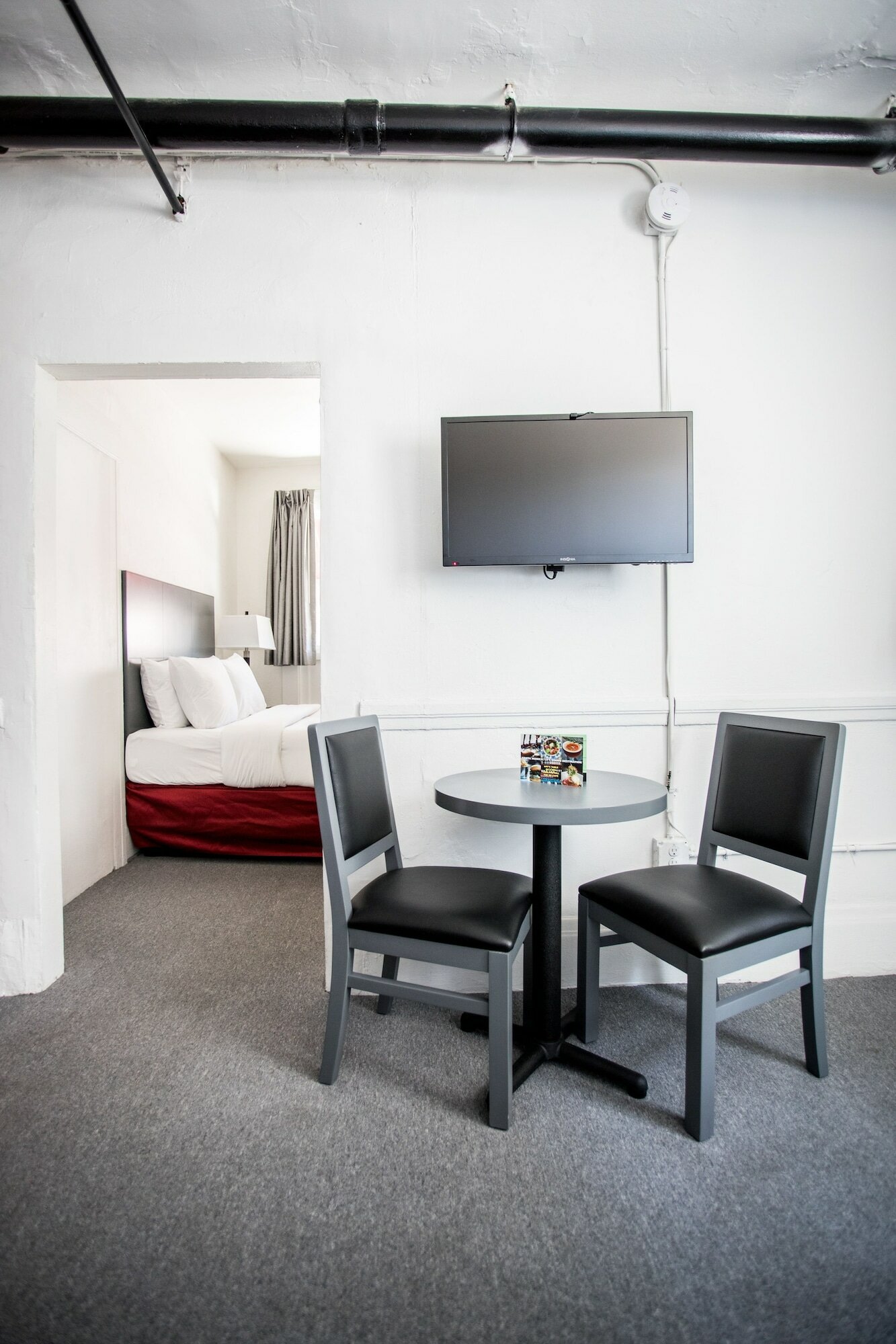 Фото The American Hotel