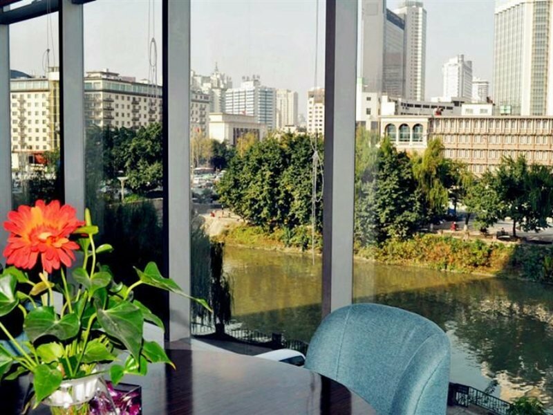 Фото Somerset Riverview Chengdu