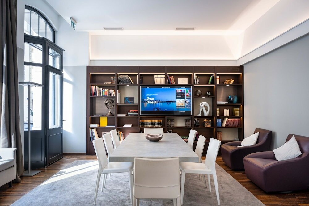 Фото Swiss Luxury Apartments