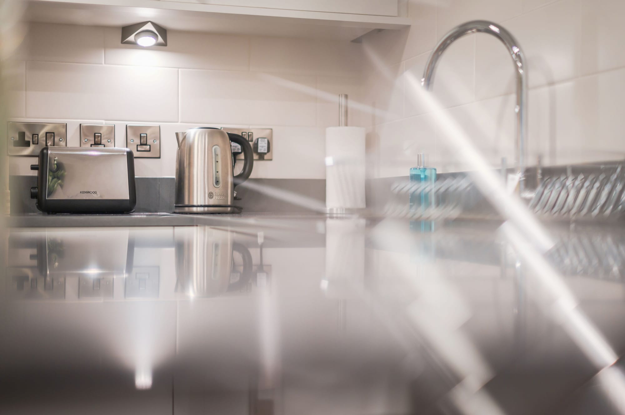 Фото The Knight Residence Apartments by Mansley