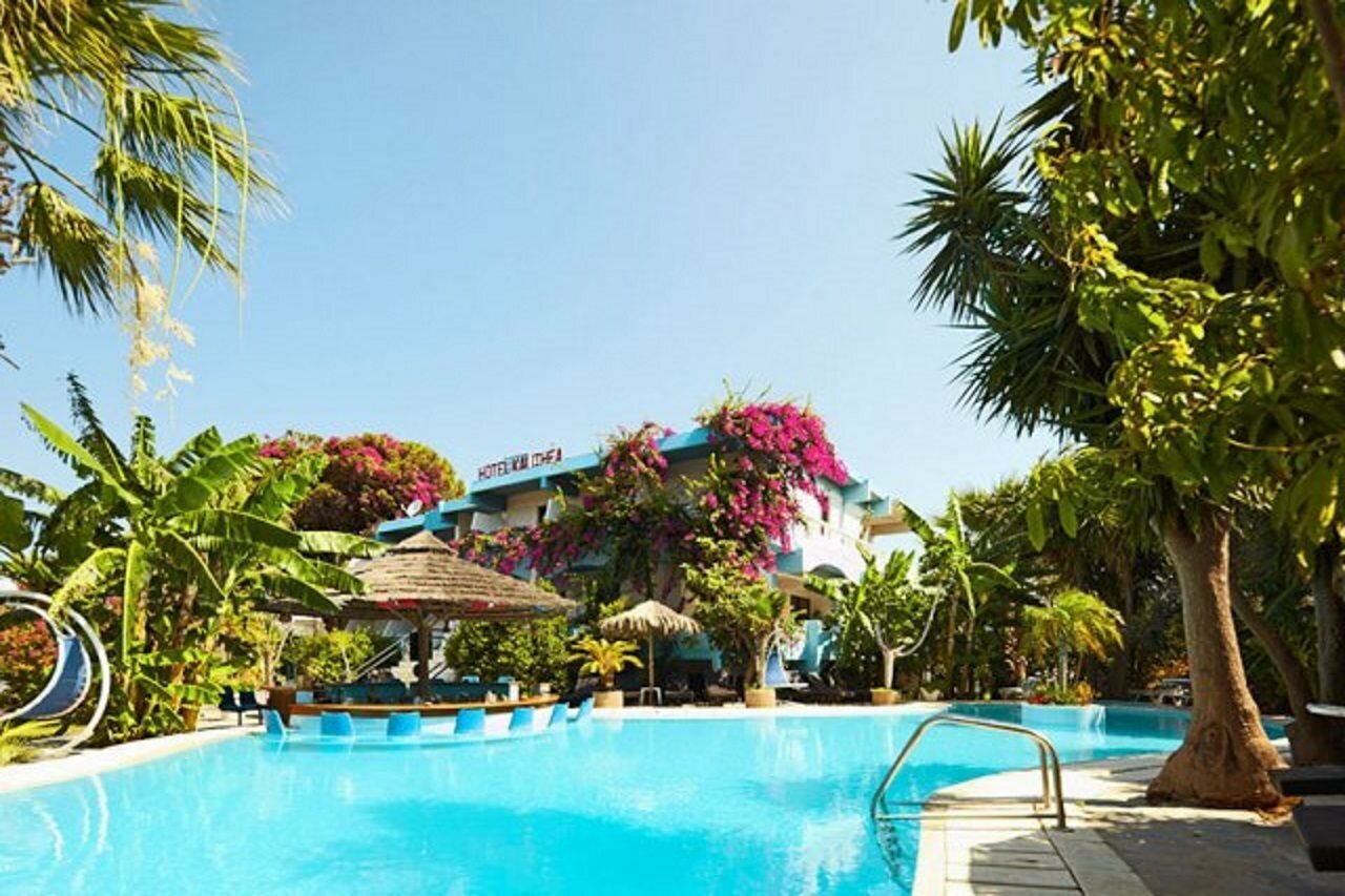 Фото отеля 3