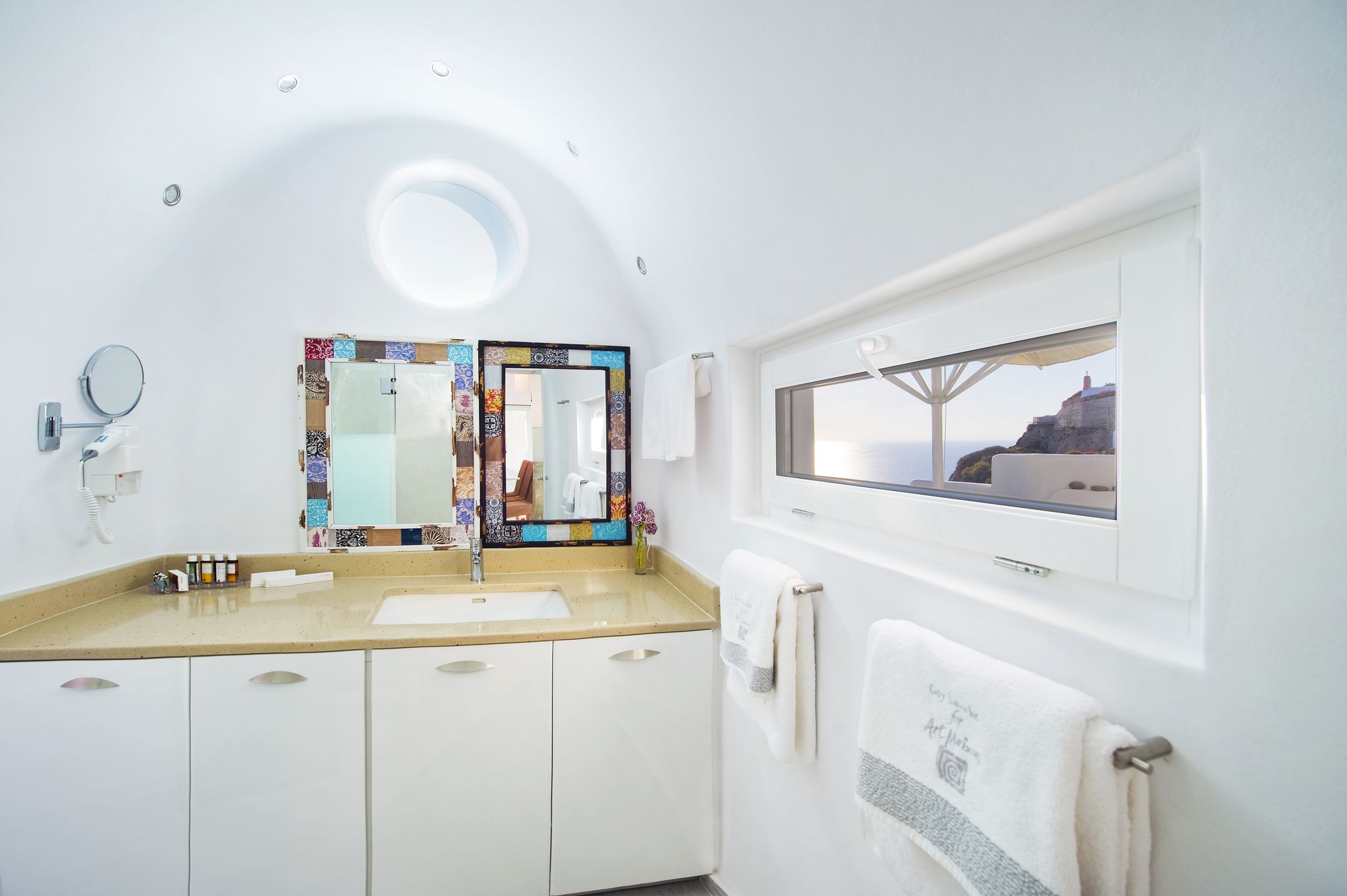 Фото Hyperion Oia Suites