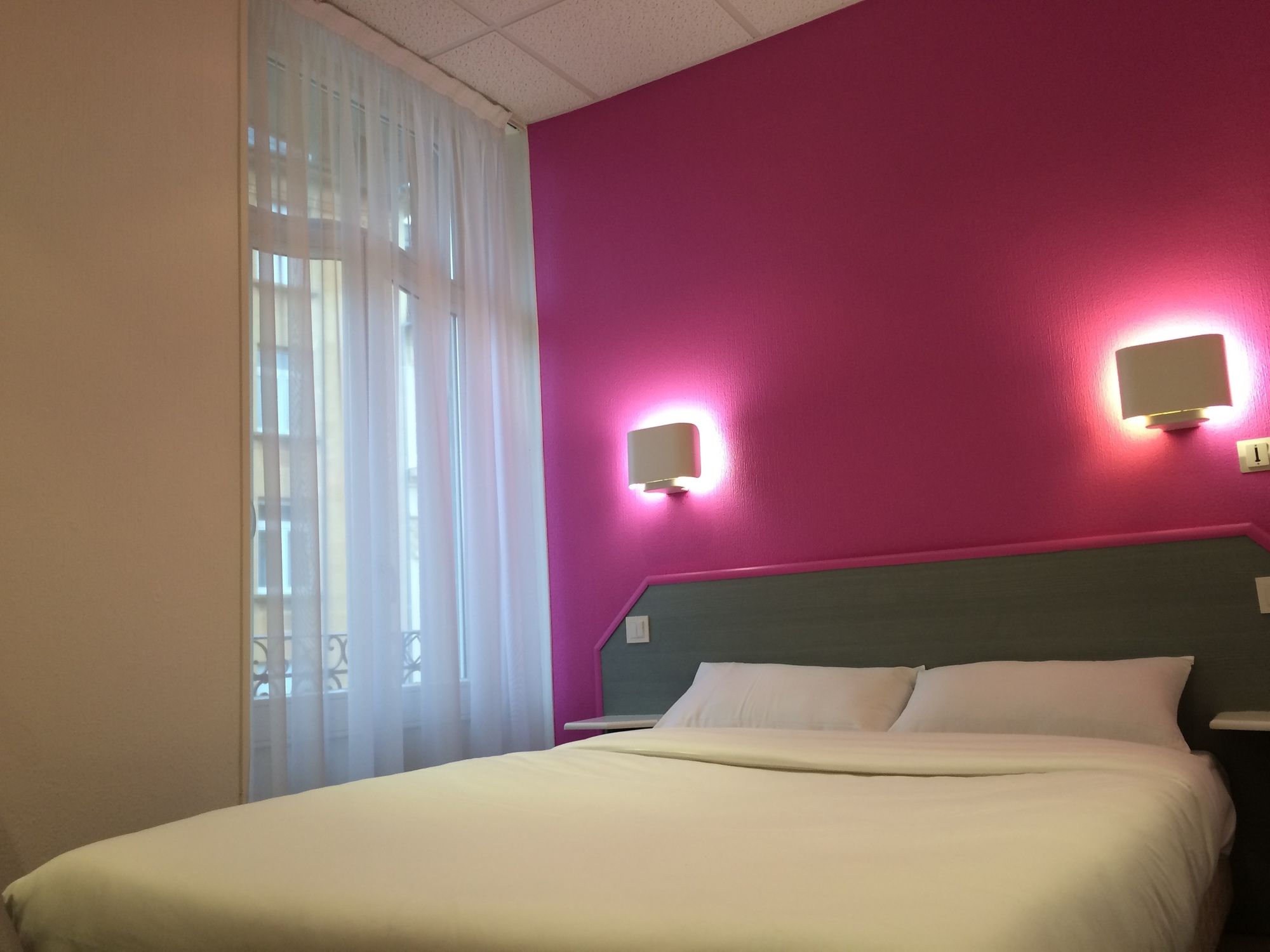 Фото Отель Escurial