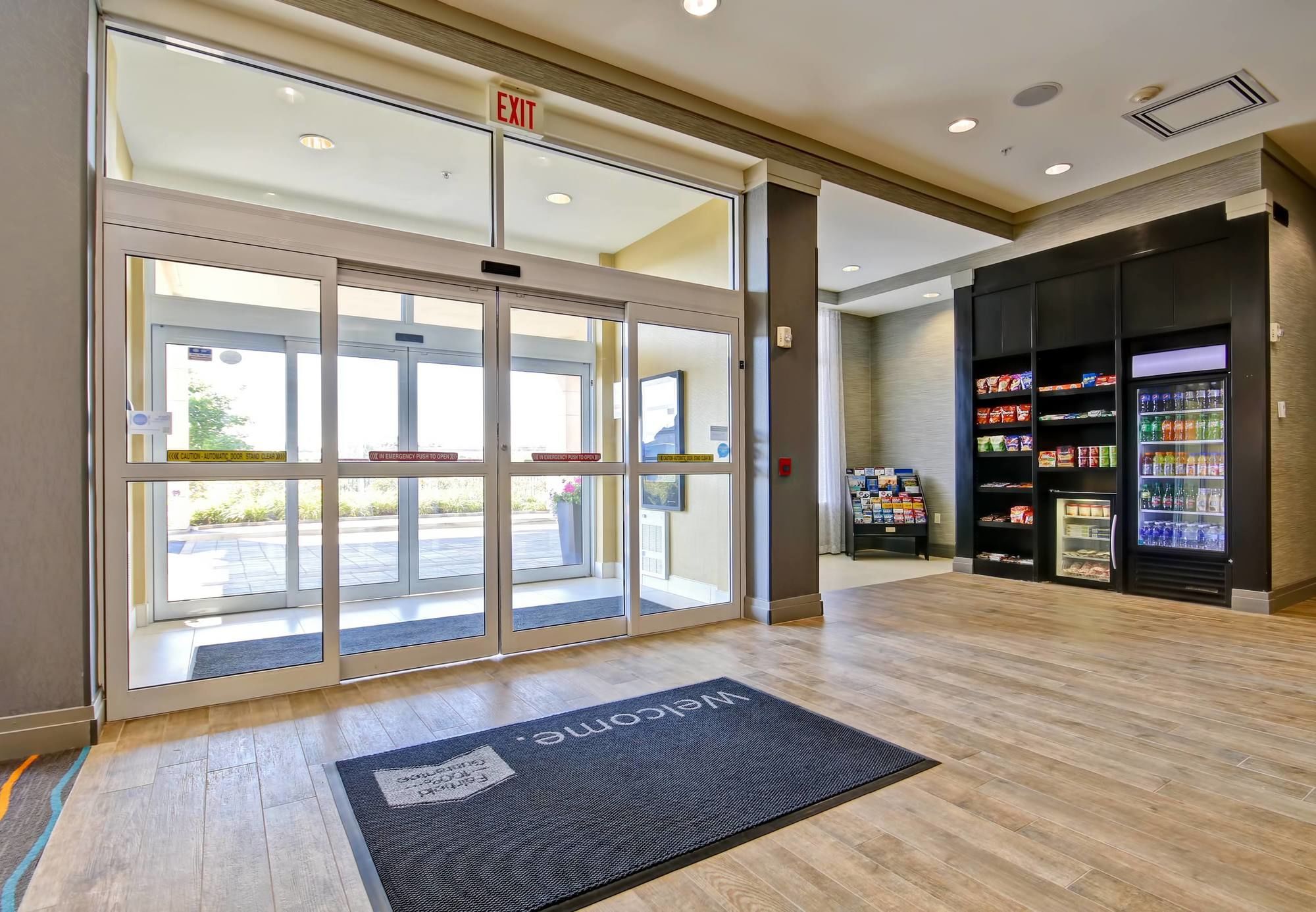 Фото Fairfield Inn & Suites by Marriott Guelph