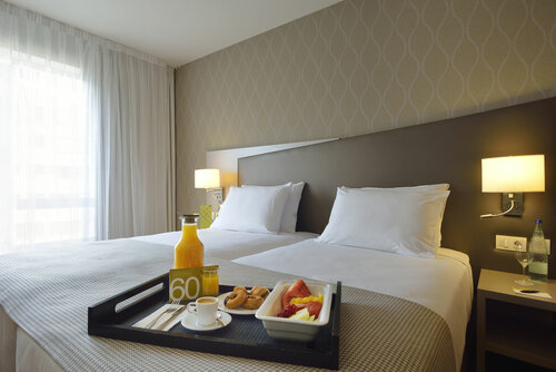 Внешний вид отеля Exe Zaragoza Wtc в Сарагосе, фото 3