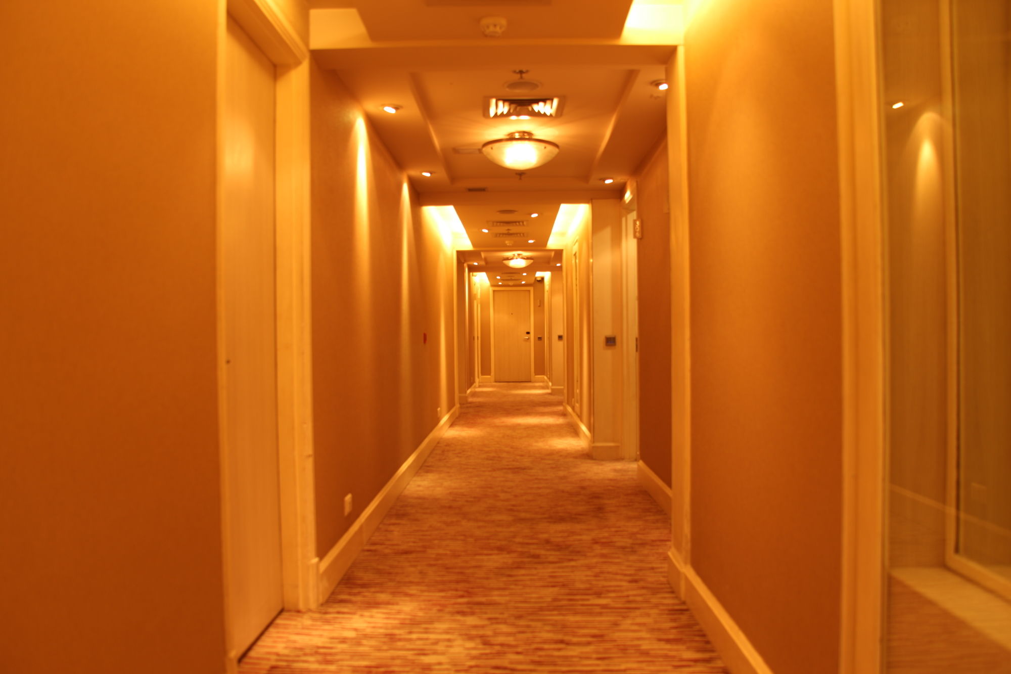 Фото Clarens Hotel