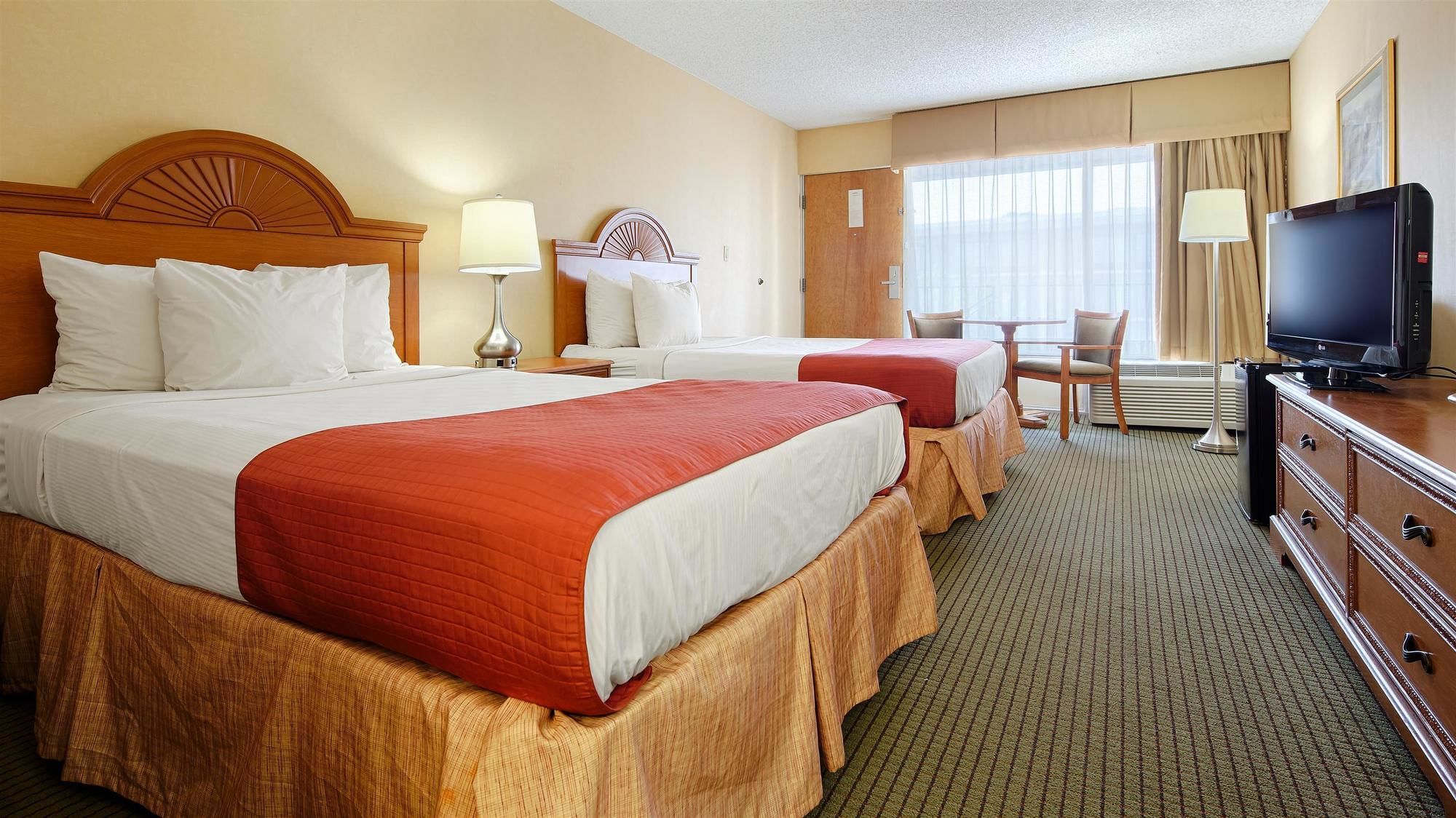 Фото Baymont by Wyndham Lynchburg