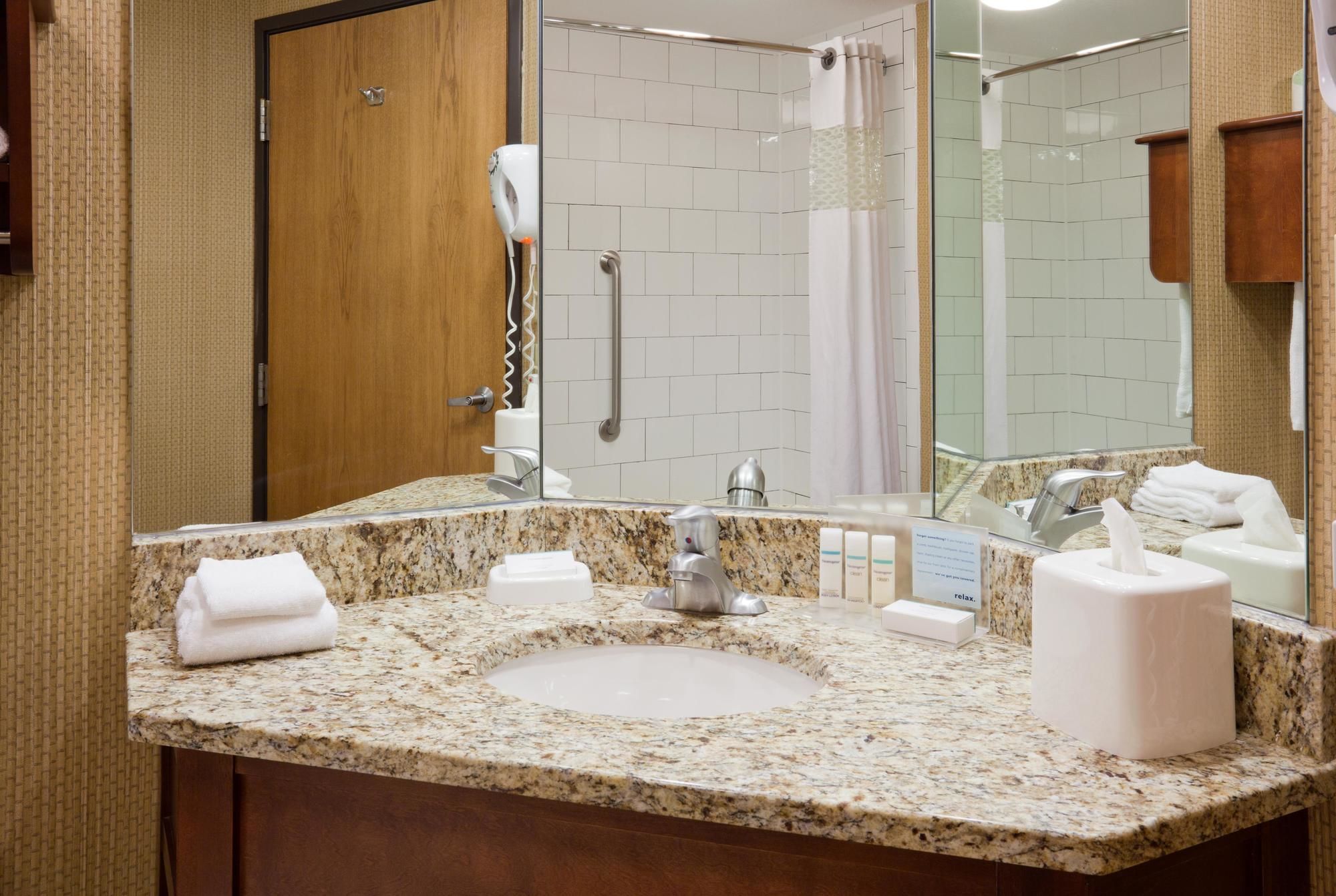 Фото Hampton Inn Duluth Canal Park