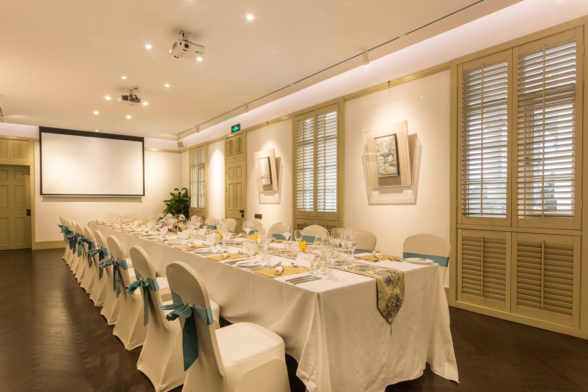 Фото Relais & Chateaux Chaptel Hangzhou Hotel