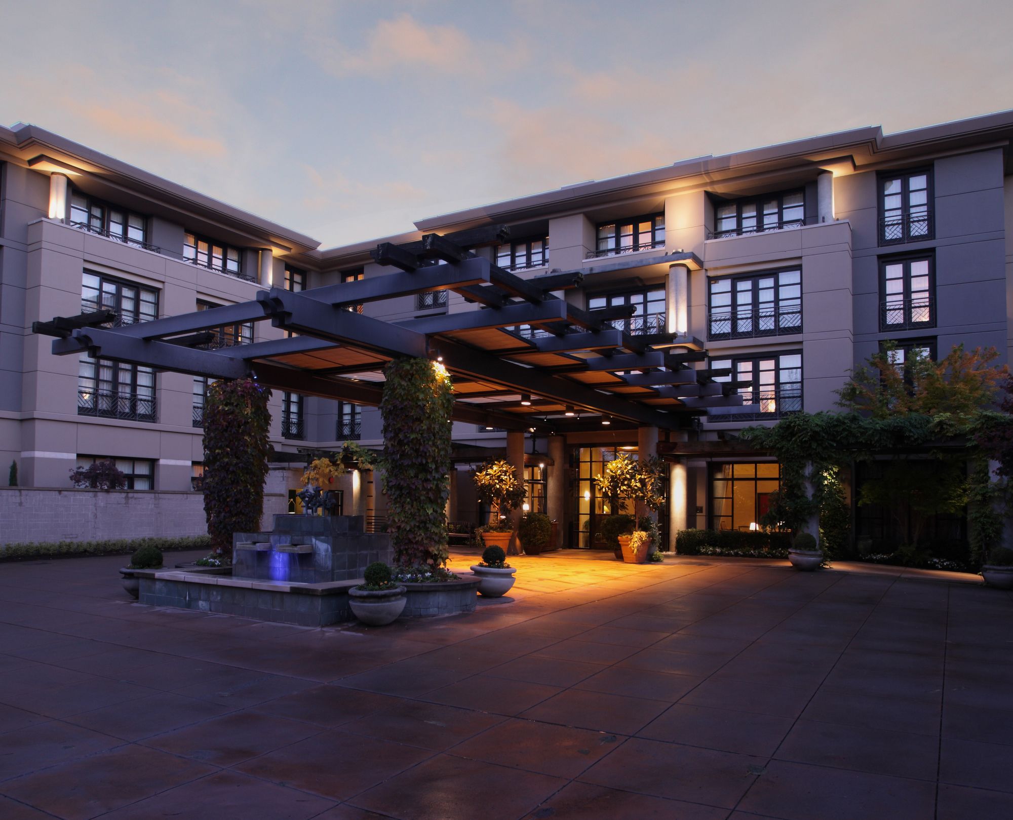 Фото Bellevue Club Hotel