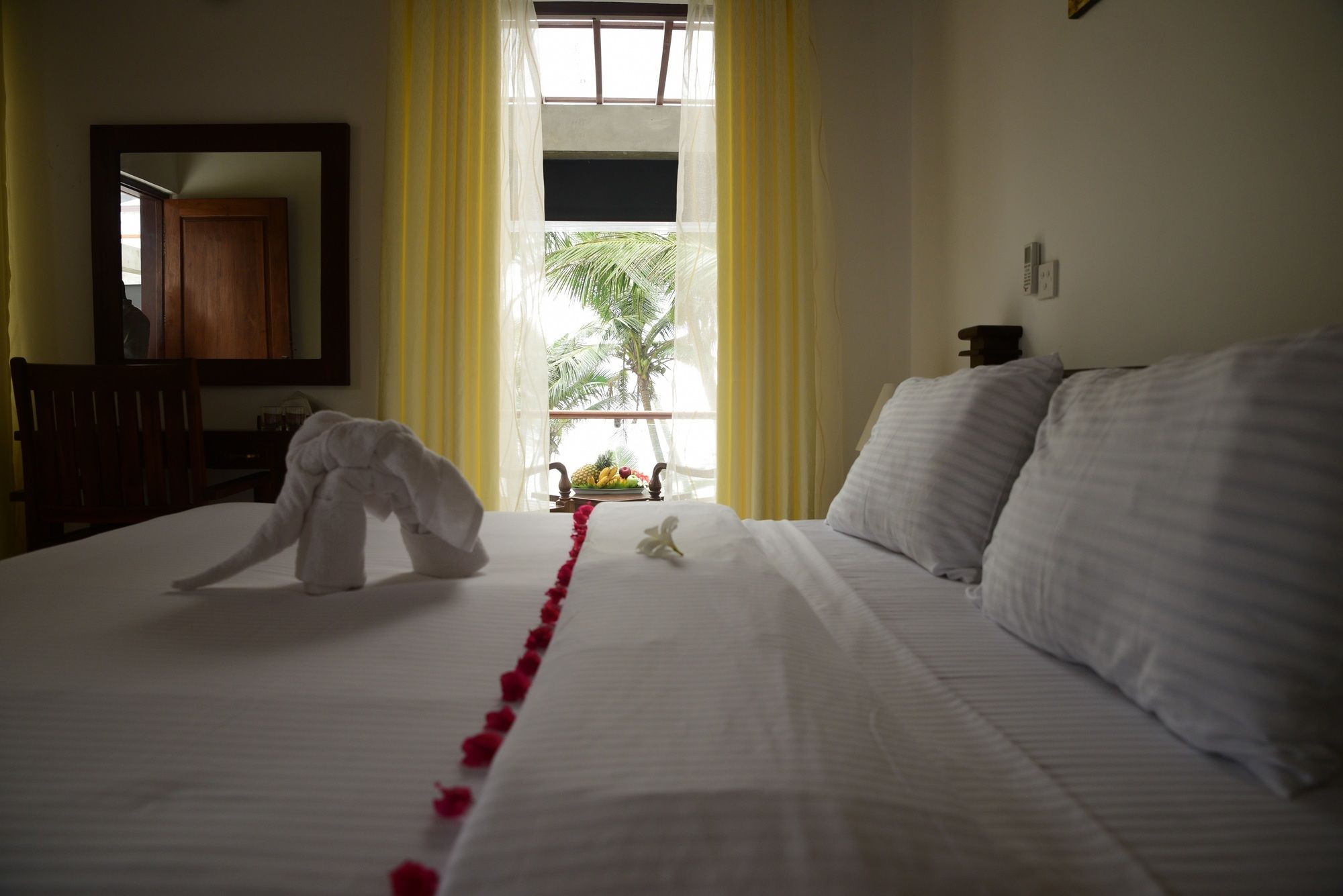 Фото Hikka FnR Villa