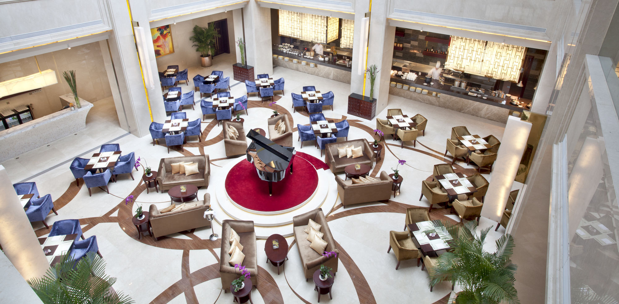 Фото Regal Plaza Hotel & Residence