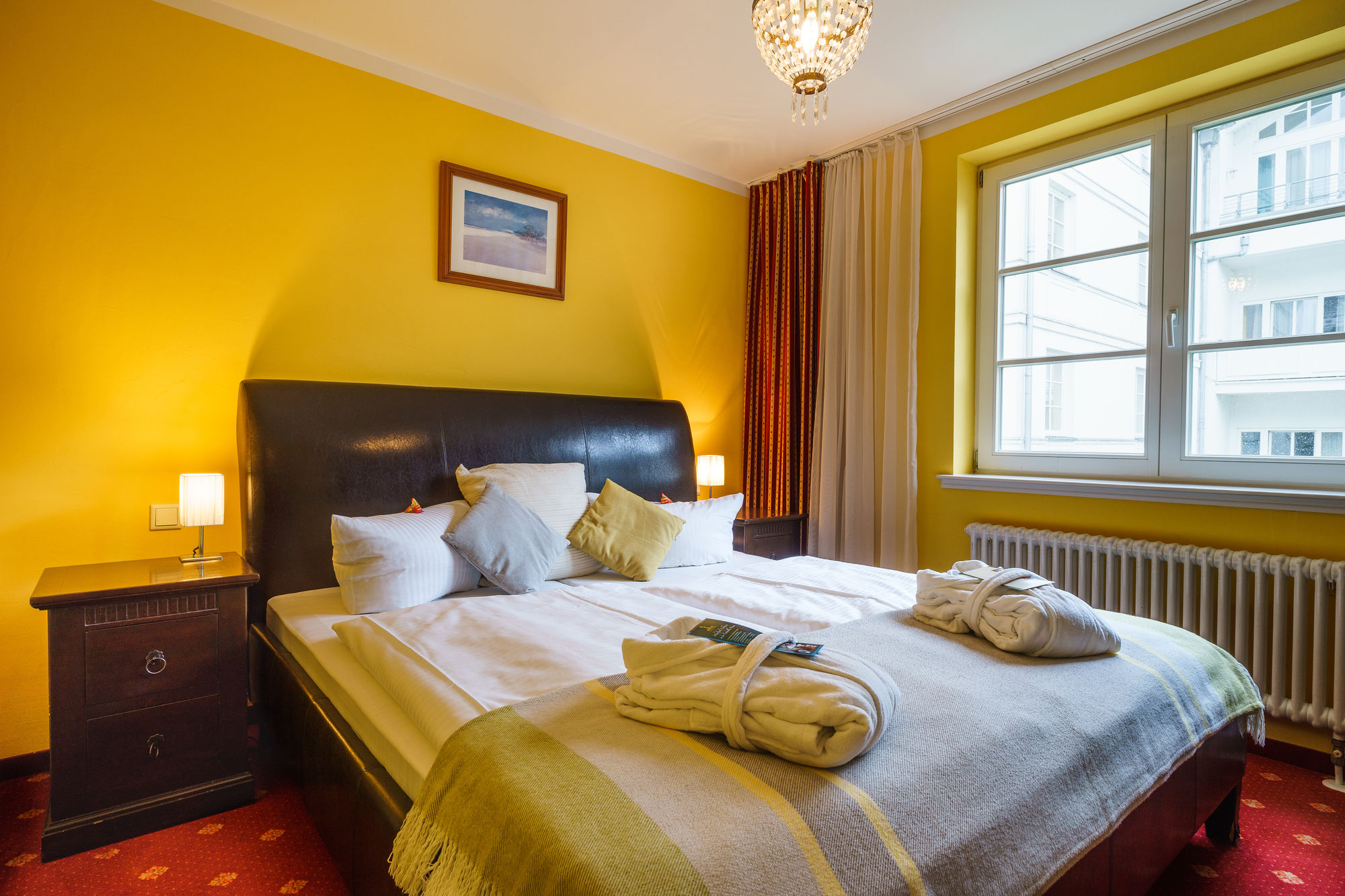 Фото отеля 2