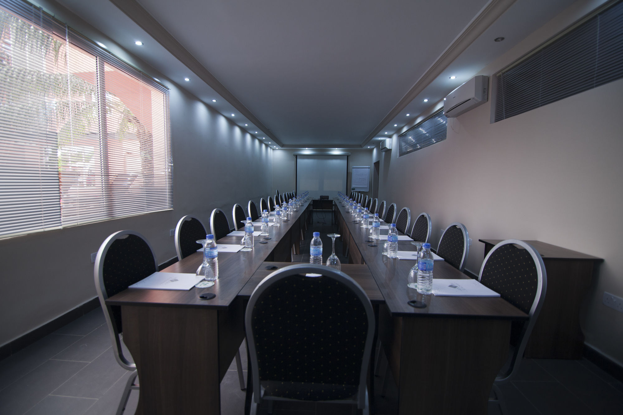 Фото The Blowfish Hotel