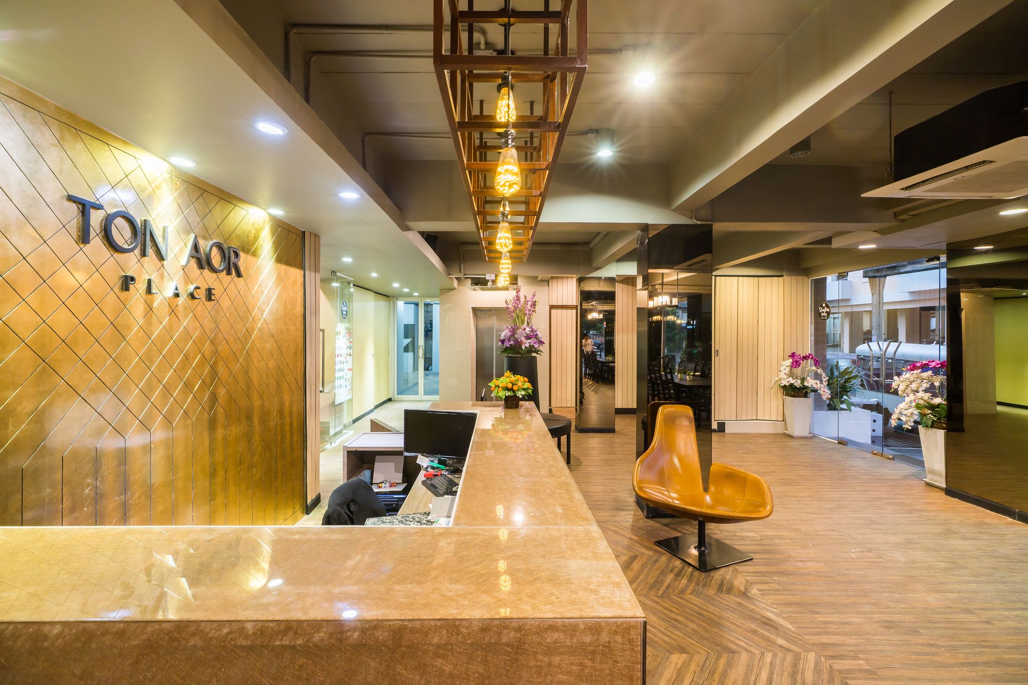 Фото Ton Aor Place Hotel Ratchada