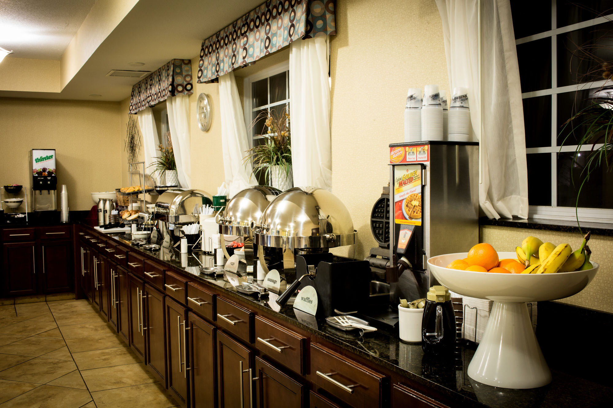 Фото Best Western Plus Eastgate Inn & Suites