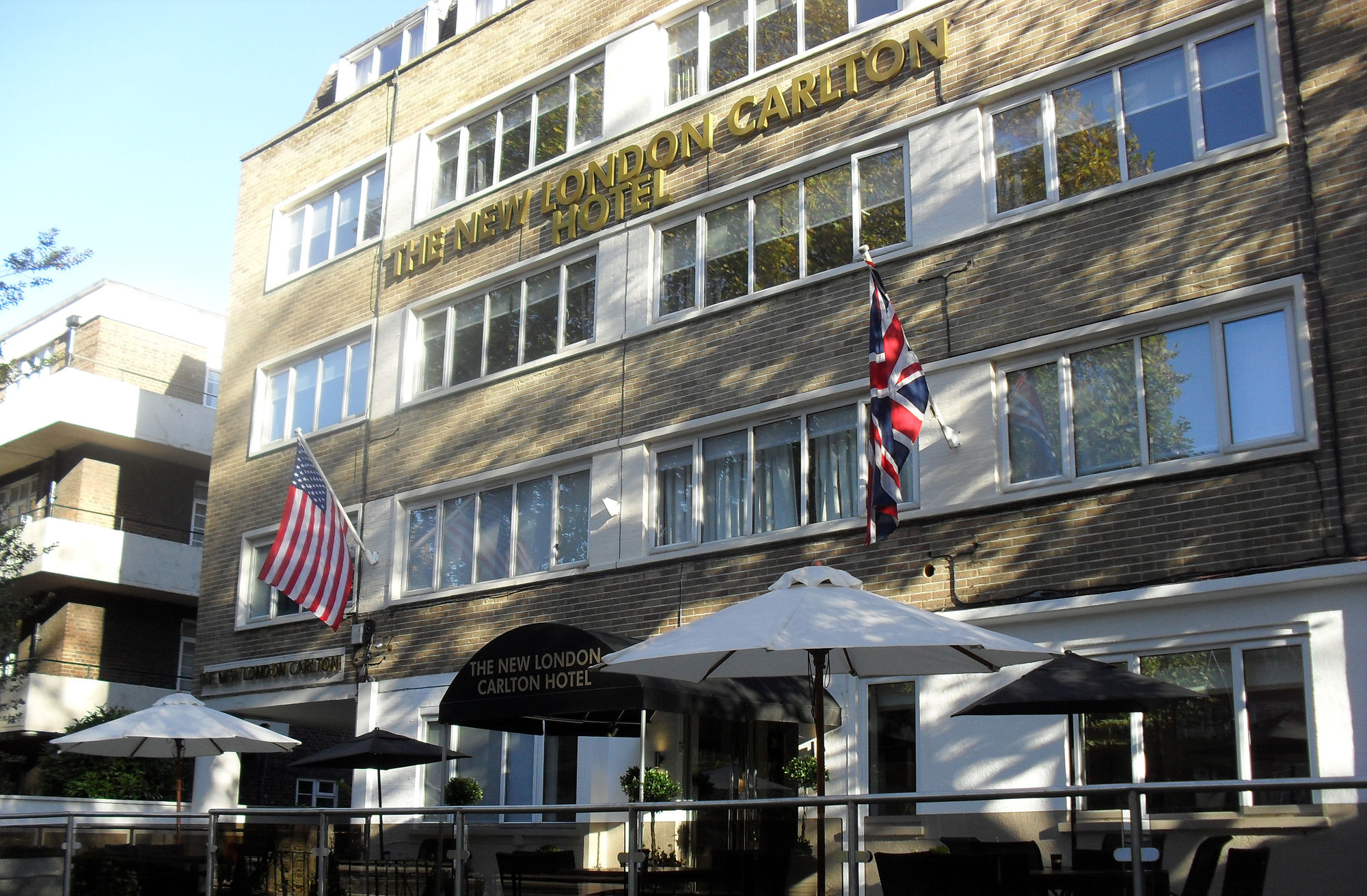 Фото The New London Carlton Hotel & Service Apartments