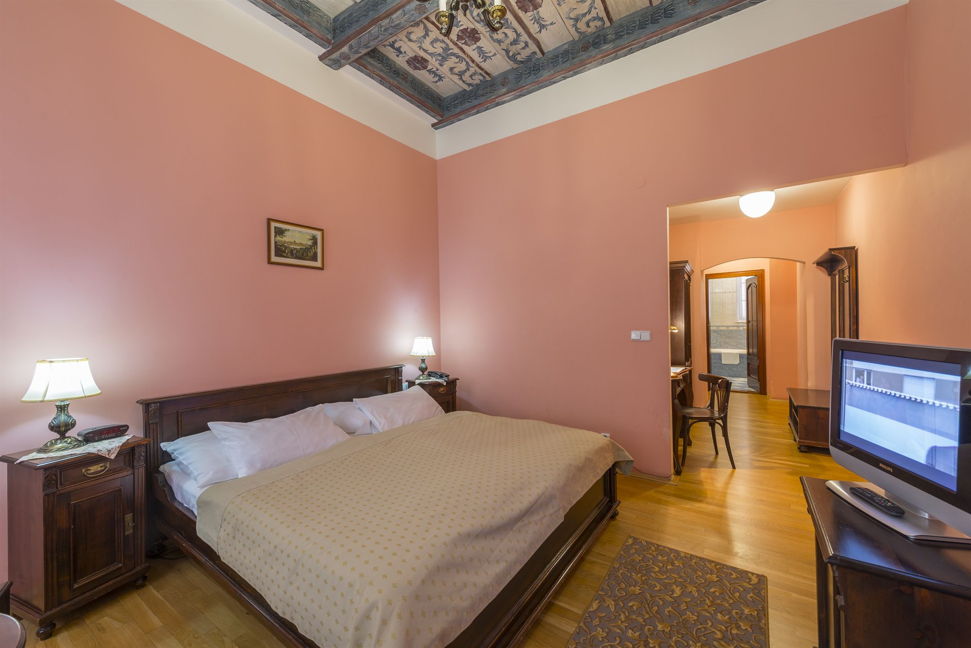 Фото Hotel Cerny Slon