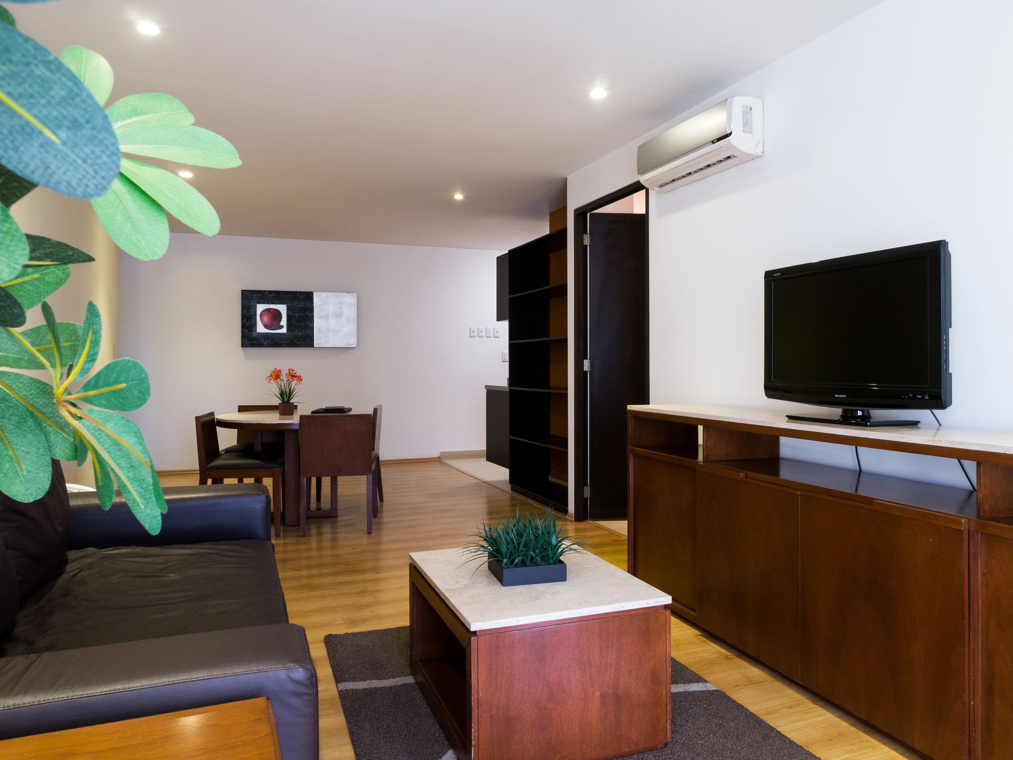 Фото Ventura Hotel & Suites by Dominion