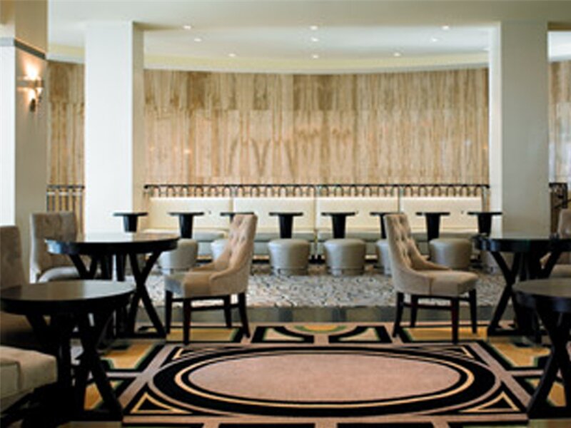 Фото Sheraton Universal Hotel