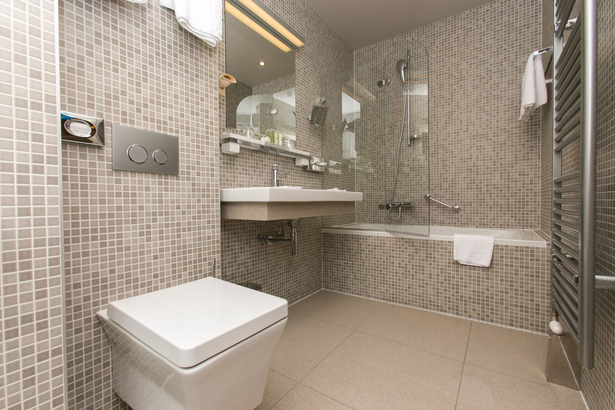 Фото Art Hotel Kalelarga