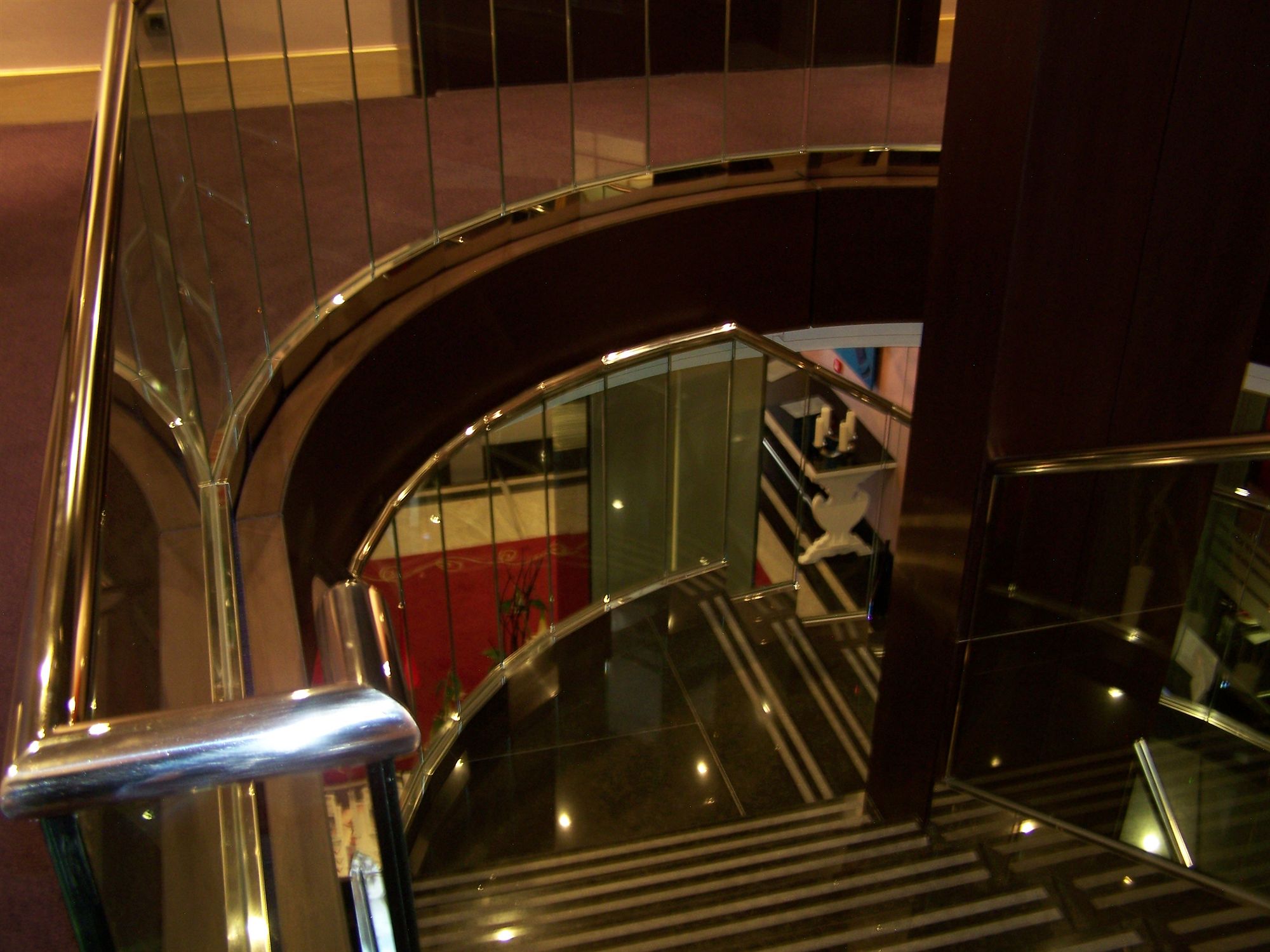 Фото Washington Parquesol Suites & Hotel