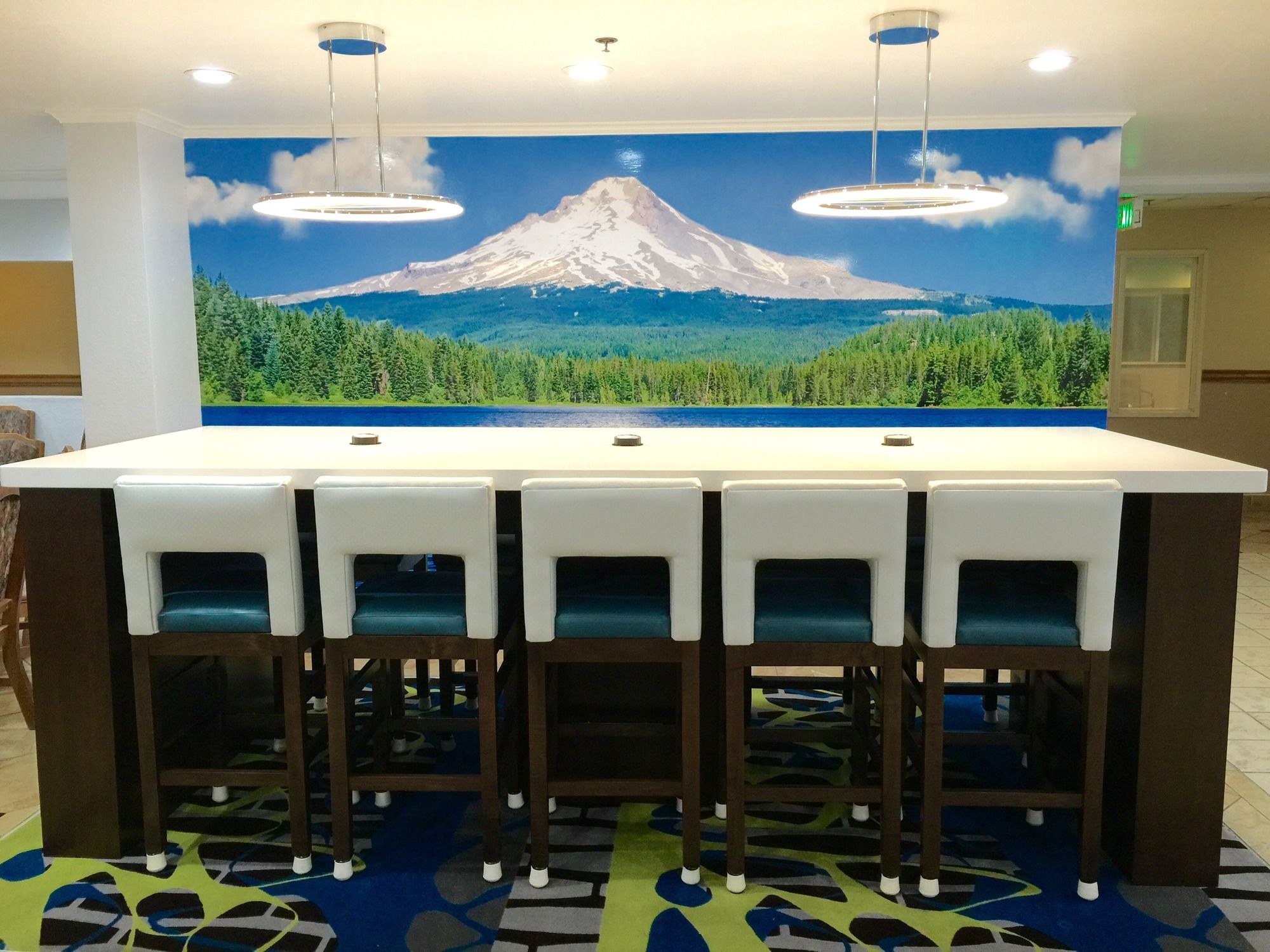 Фото Ramada by Wyndham Coeur d'Alene