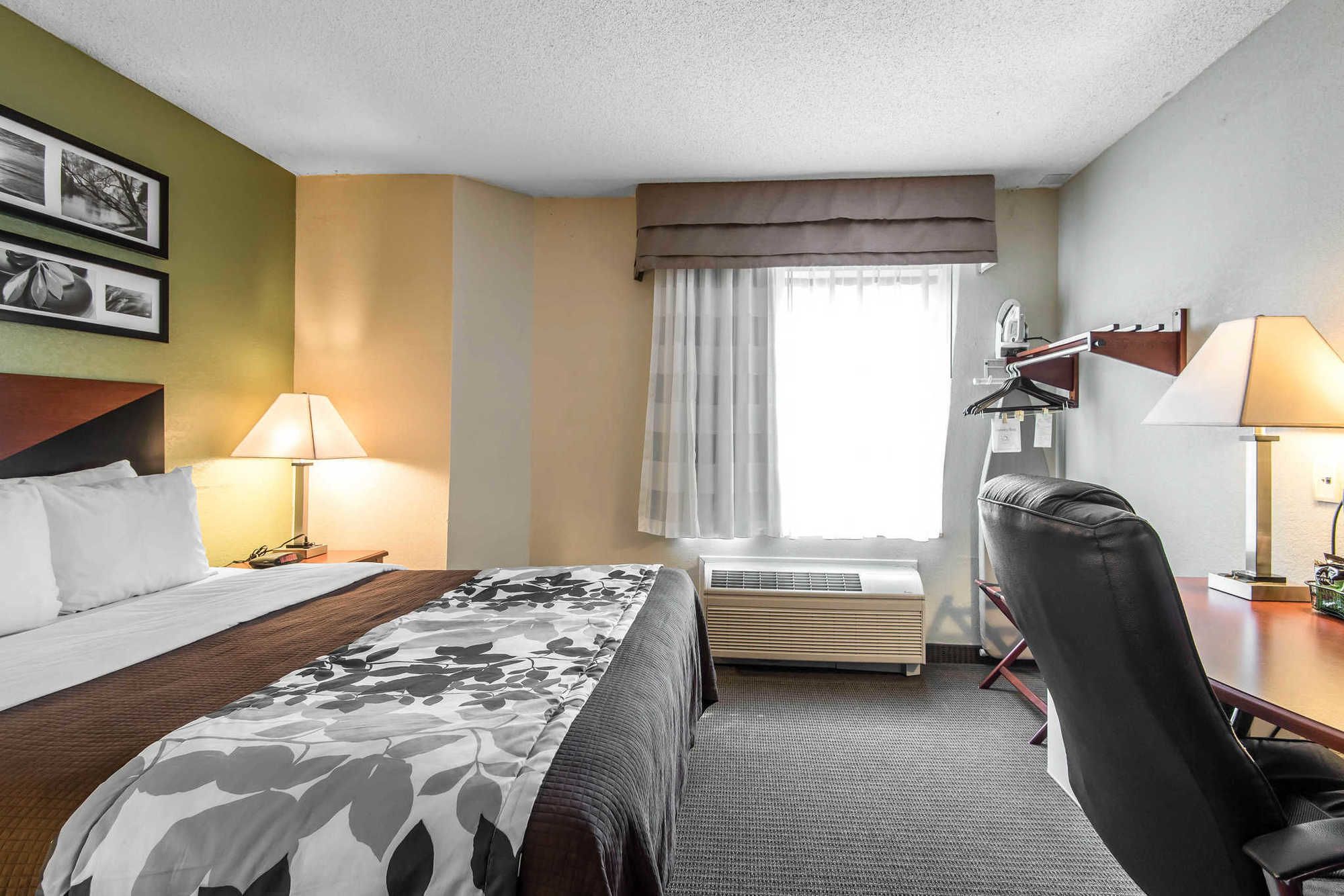 Фото Sleep Inn Kansas City International Airport