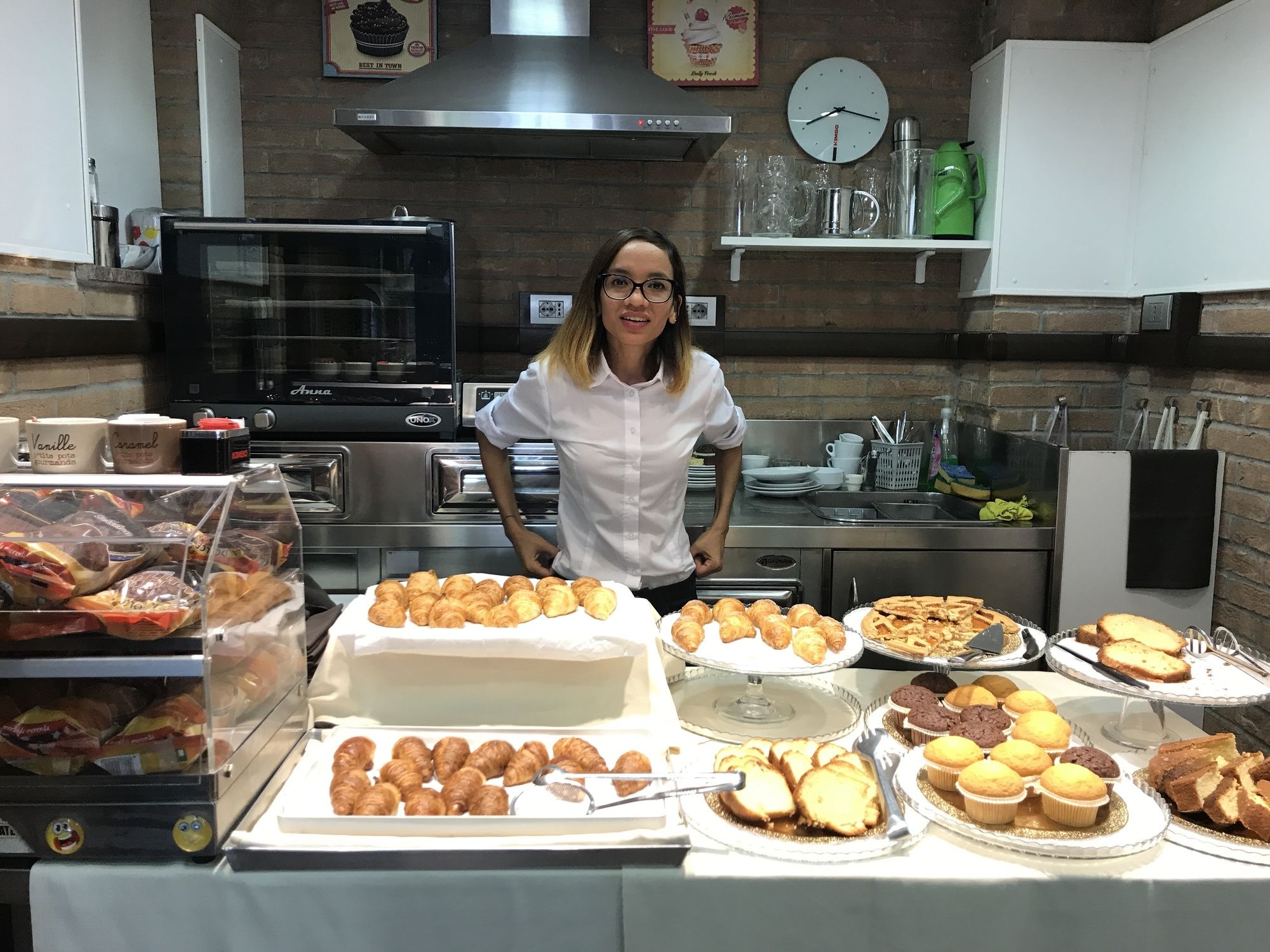 Фото Euro House Inn Airport Hotel & Residence