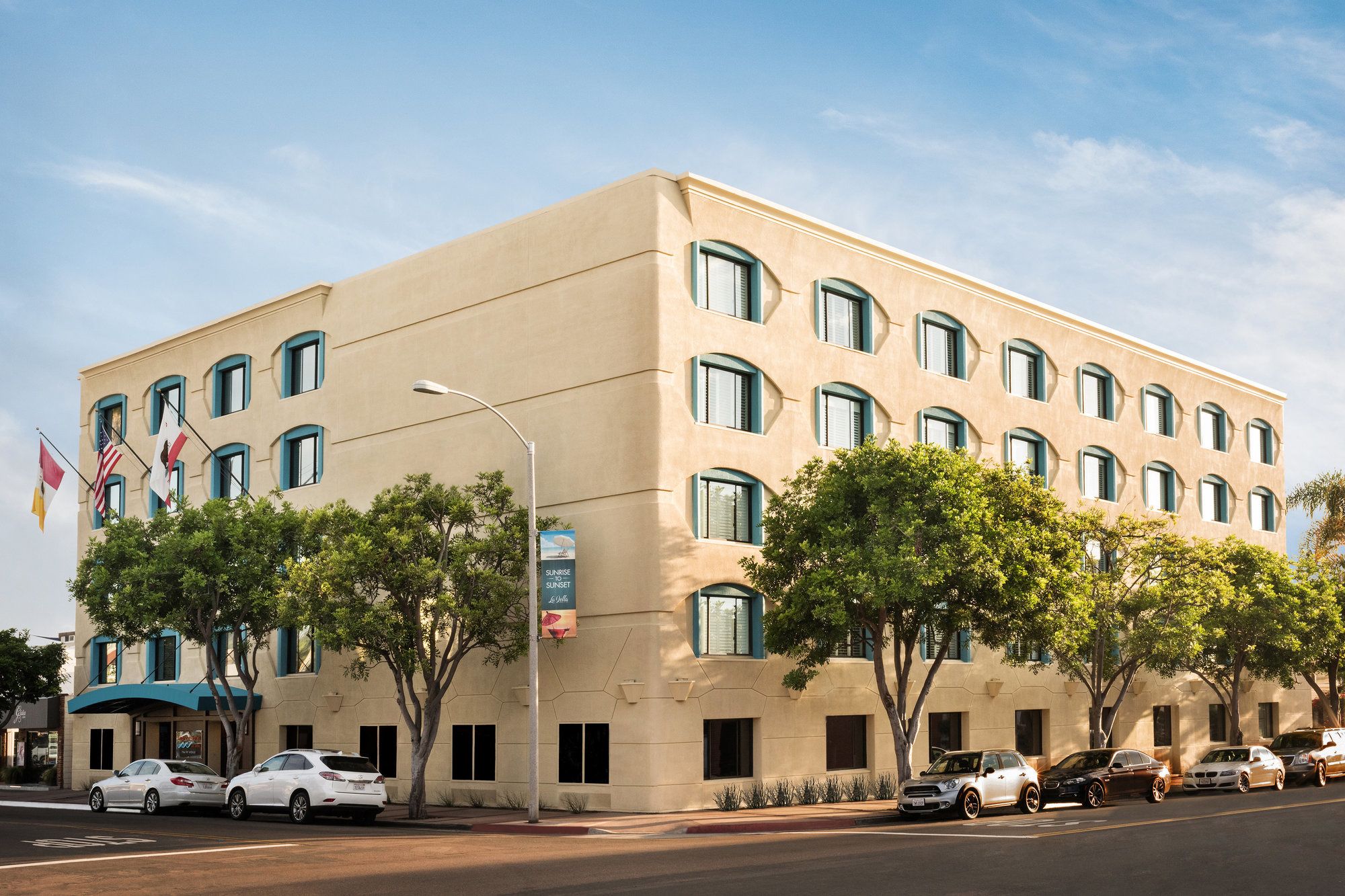 Фото Empress Hotel of La Jolla