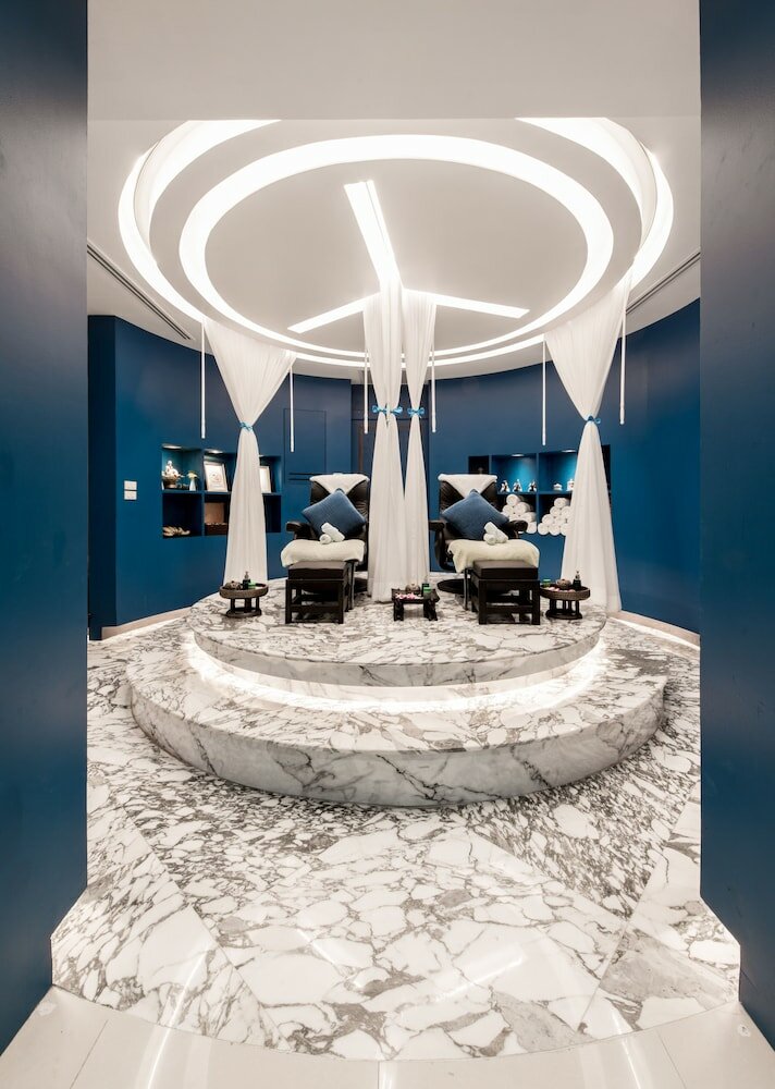 Фото A-One New Wing Hotel