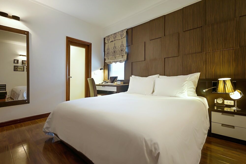 Фото Hanoi La Siesta Diamond Hotel