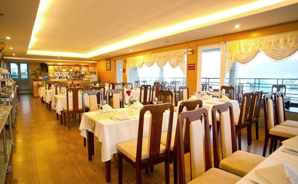 Фото Nhat Thanh Hotel