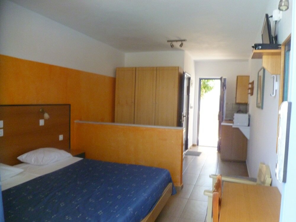 Фото Paraschos Studios