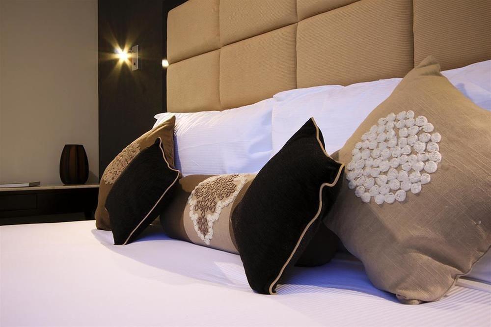 Фото Vr Queen Street - Hotel & Suites