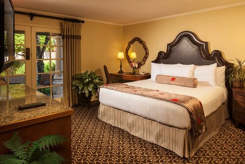 Гостиница The McCormick Scottsdale в Скоттсдейле